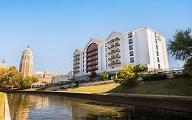 Hyatt Place San Antonio Riverwalk